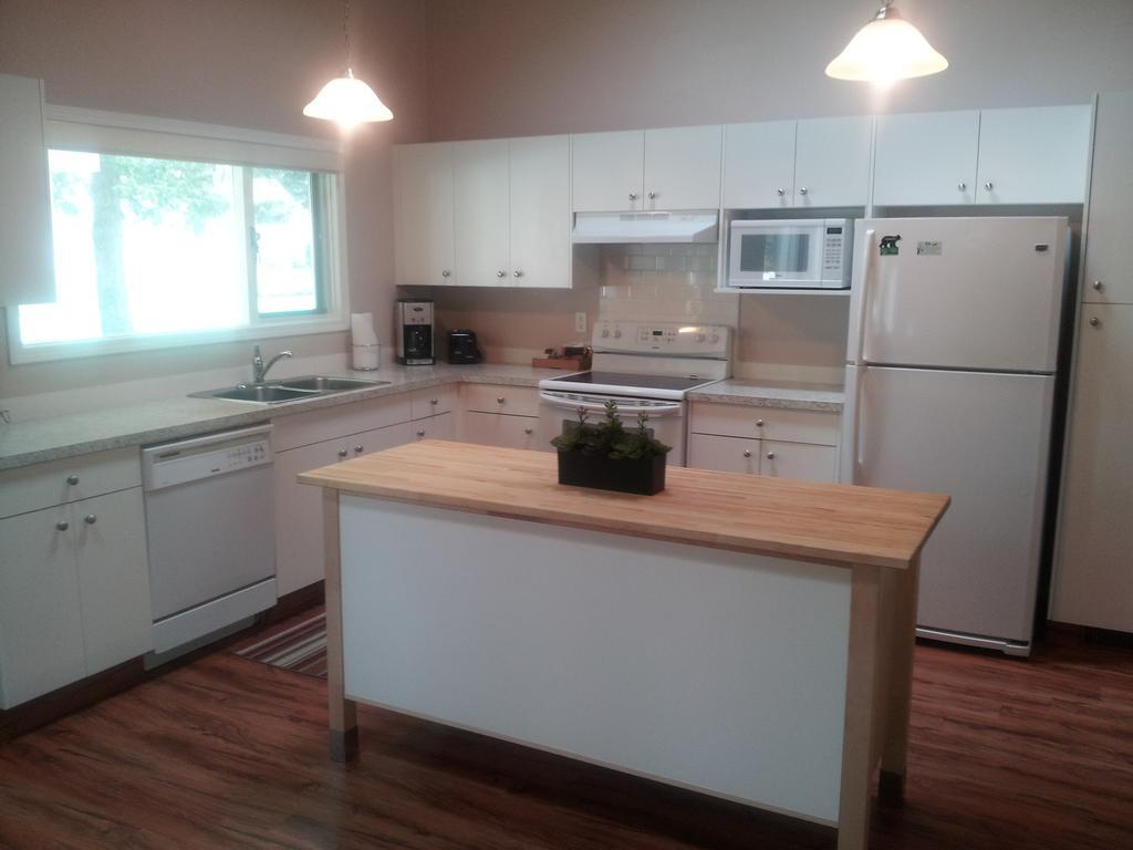 אינברמיר Radium Valley Vacation Resort מראה חיצוני תמונה